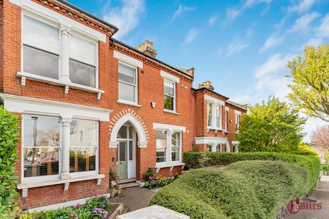 Womersley Road N8