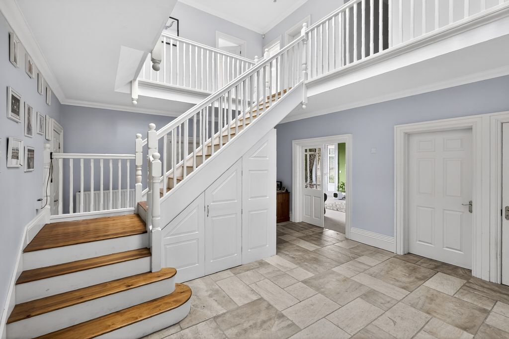Additional image 7 of 6 bed detached house for saleMain Street, Brampton CA8