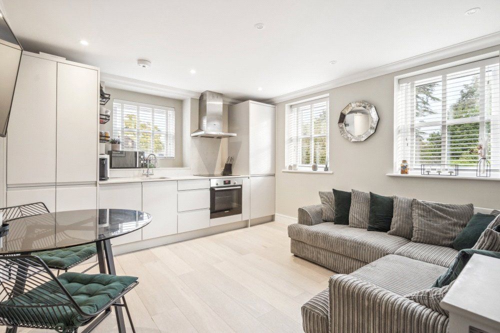 1 bed flat for saleStation Road, Bourne End, Buckinghamshire SL8