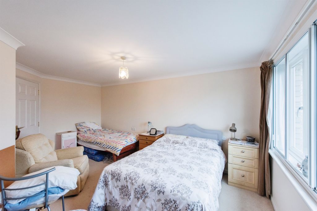 Additional image 8 of 2 bed flat for saleHanbury Court, Thetford IP24