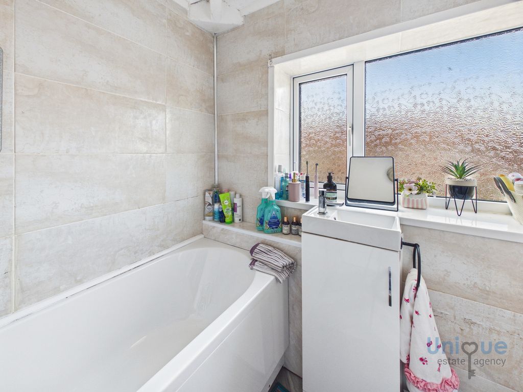 Additional image 15 of 3 bed semi-detached house for saleDrakelowe Avenue, Blackpool FY4