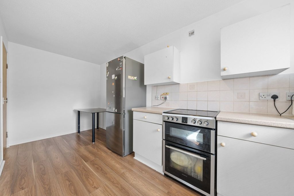 Additional image 11 of 2 bed flat for saleLadysgate Court, Carronshore, Falkirk FK2