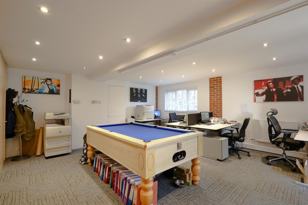 Additional image 8 of 6 bed detached house for saleGoughs Barn Lane, Warfield RG42