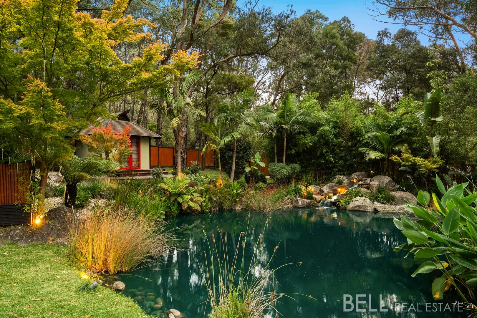 14 Mountain Crescent, Montrose VIC 3765