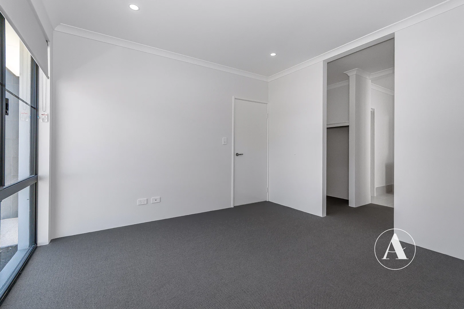 16 Tarot Grove, Baldivis WA 6171 photo 4