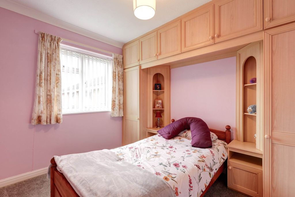 Additional image 7 of 2 bed flat for salePark Road, Blandford Forum DT11