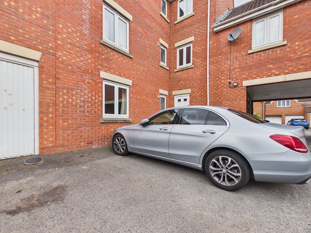 Additional image 13 of 2 bed flat for saleMeadowlands Avenue, Bridgwater TA6