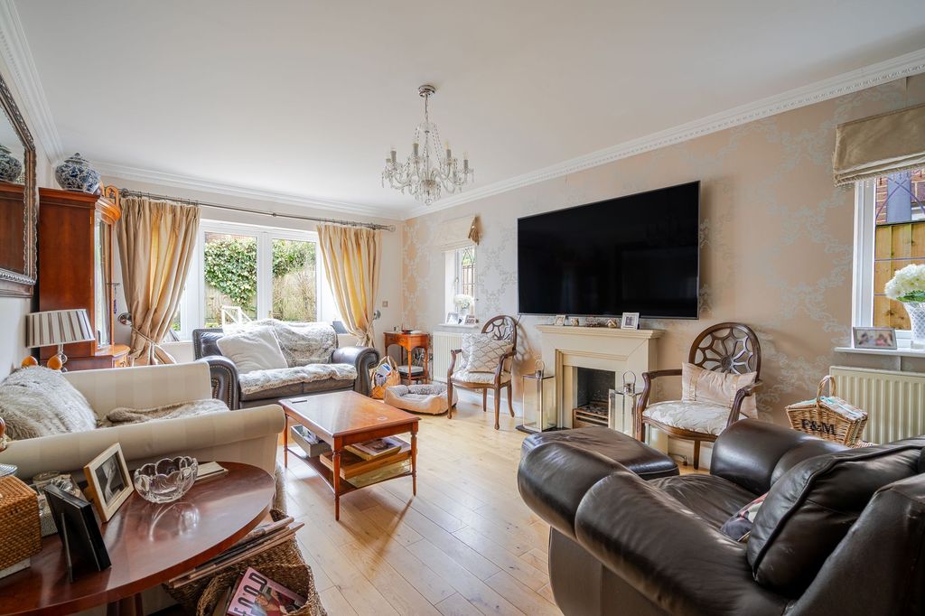 Additional image 5 of 5 bed detached house for saleSteeple Point, Ascot SL5