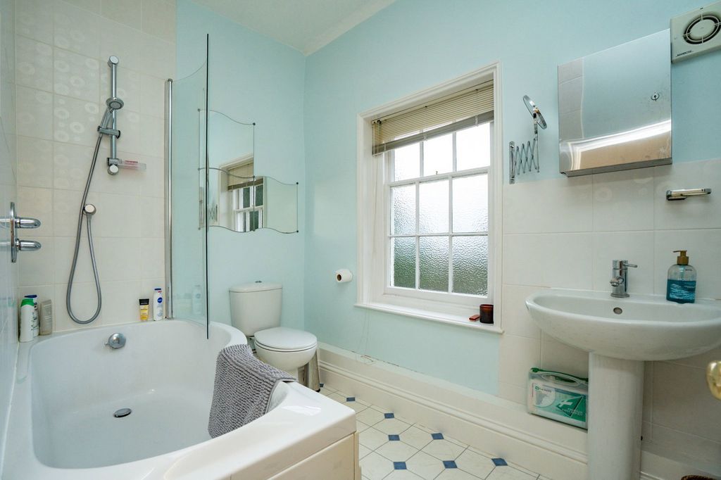 Additional image 10 of 2 bed detached house for saleHolywell Road, Malvern, Worcestershire WR14