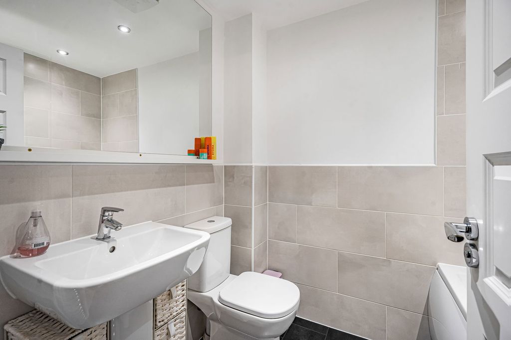 Additional image 9 of 4 bed detached house for saleOrion Drive, Brackley NN13
