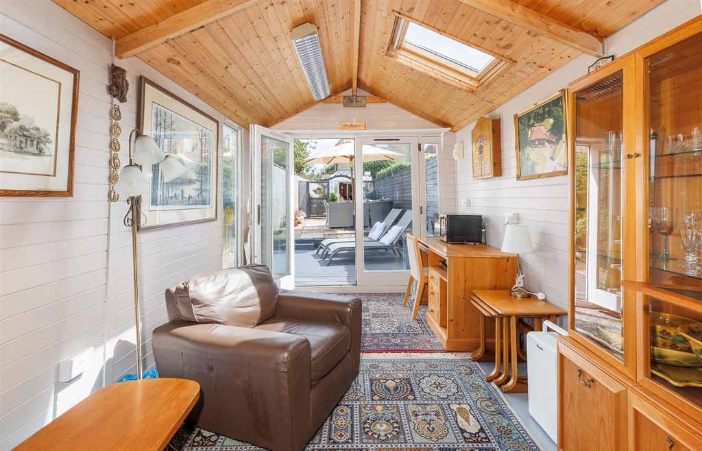 Additional image 20 of 4 bed semi-detached house for saleCowes, Isle Of Wight PO31