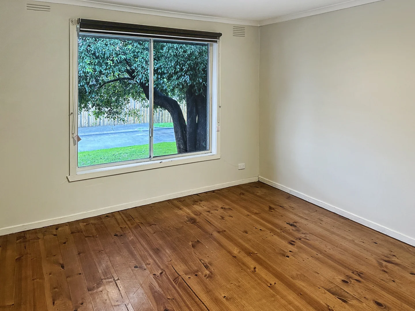 2/65 Hewish Road, Croydon VIC 3136 photo 4