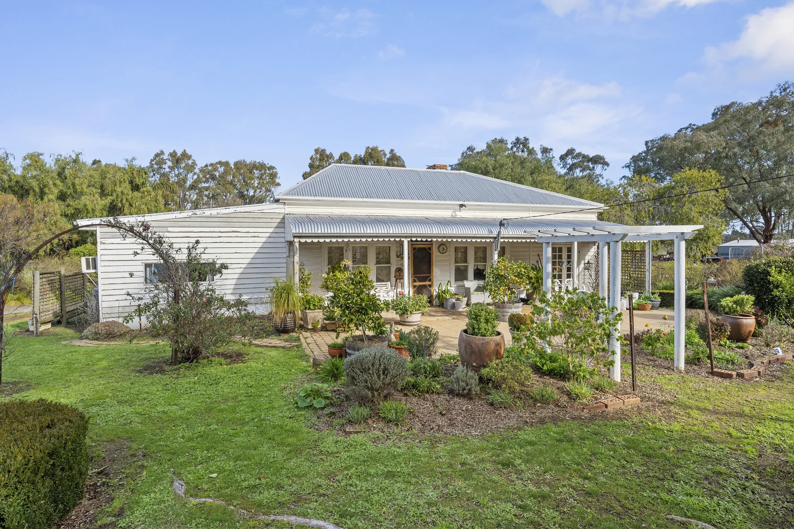 Additional image 2 of 143 Lock Road, St Arnaud VIC 3478