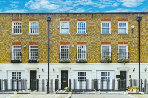 Knox Street, London W1H