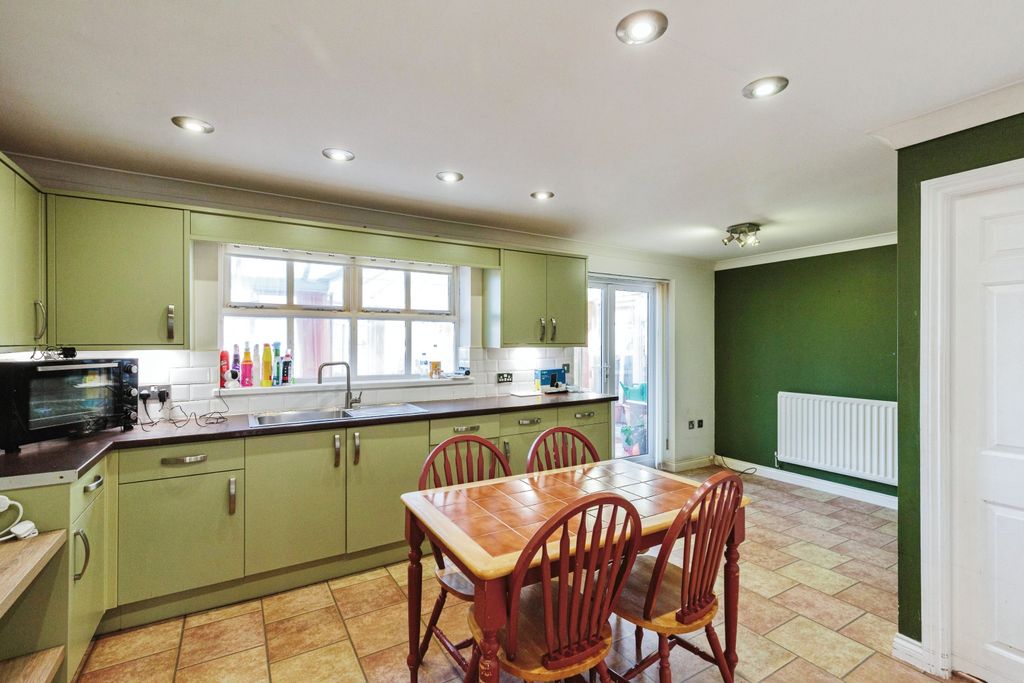 Additional image 7 of 7 bed detached house for saleBracken Way, Blackpool FY2