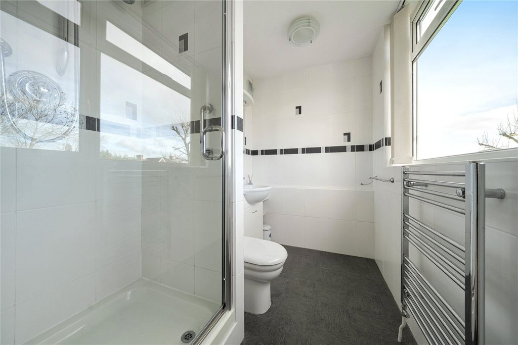 Additional image 11 of 3 bed flat for saleHawthorne Road, Bickley BR1