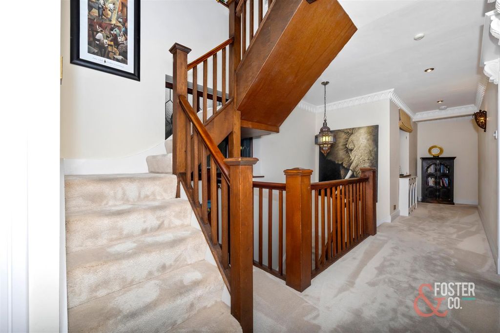 Additional image 24 of 5 bed detached house for saleSurrenden Crescent, Brighton BN1