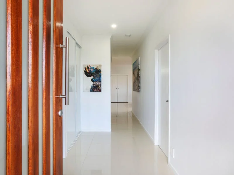 30 Azure Way, Coomera QLD 4209 photo 2