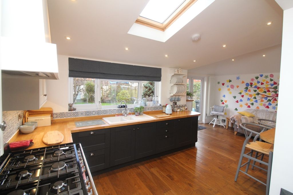 Additional image 13 of 4 bed semi-detached house for sale21 Hamp Green Rise, Bridgwater TA6