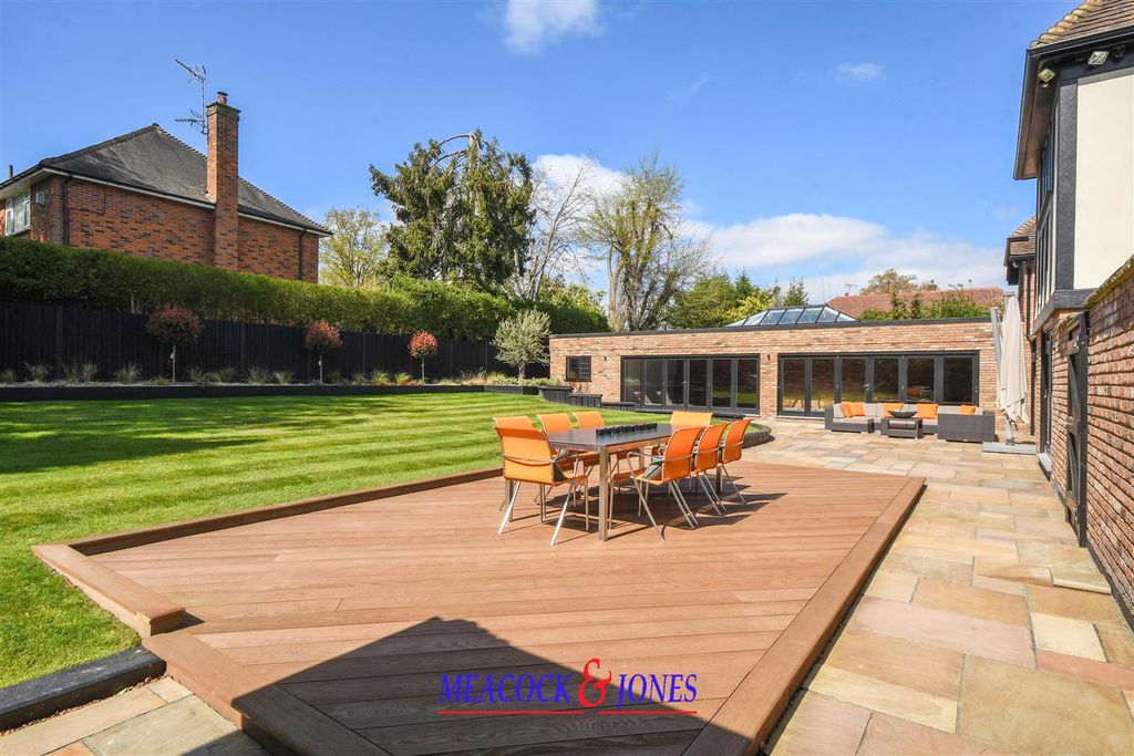 Additional image 33 of 6 bed detached house for saleChallacombe Close, Hutton Mount, Brentwood CM13