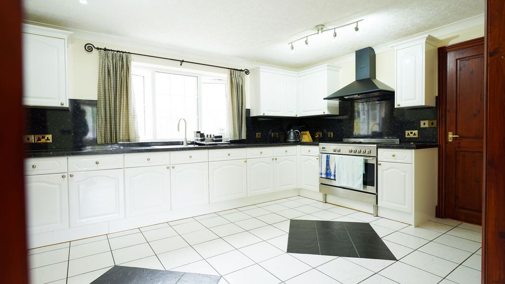 Additional image 12 of 5 bed detached house for salePell Orwel, Towyn Road, New Quay SA45