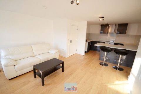 High Street, City Centre CV1