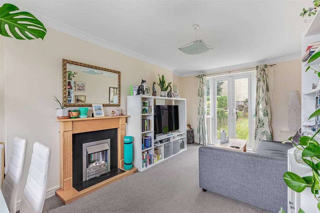 Additional image 2 of 3 bed semi-detached house for saleWyvil Crescent, Ilkley LS29