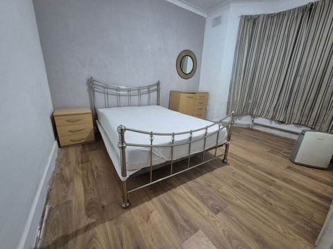 Townsend Road, Southall UB1, Room to rent