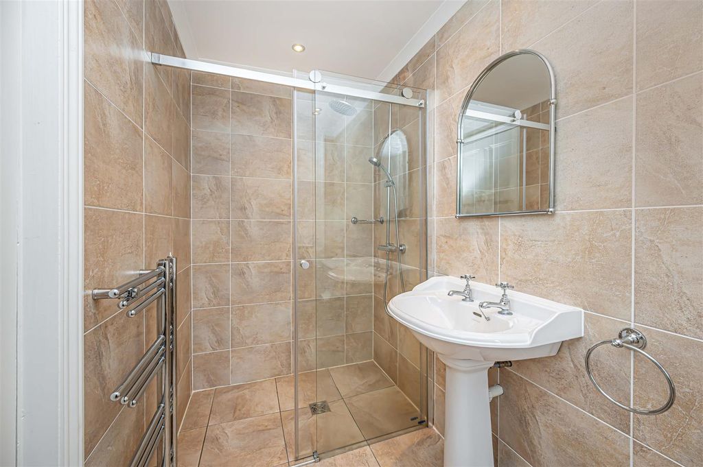 Additional image 14 of 2 bed flat for sale3 Inzievar House, Dunfermline KY12