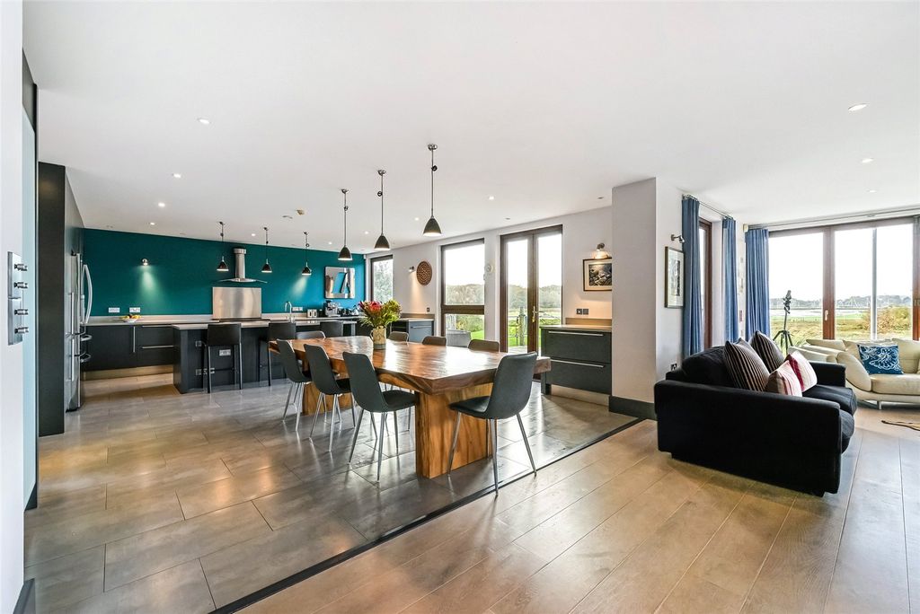 Additional image 7 of 4 bed detached house for saleSmugglers Lane, Bosham, West Sussex PO18