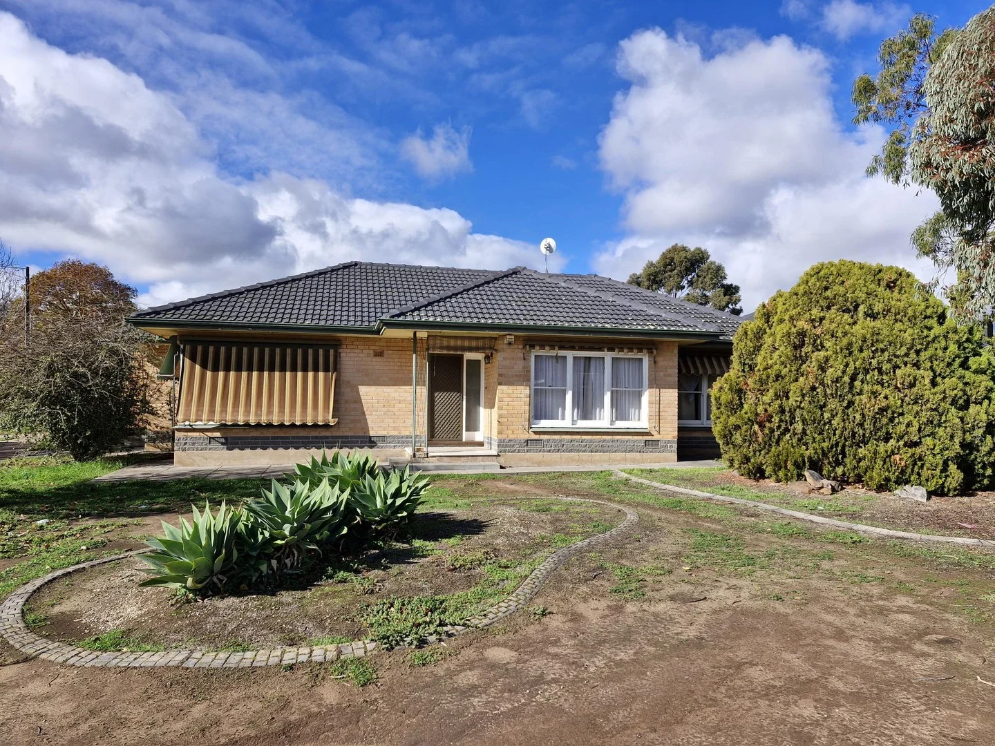 1 Hamish Grove, Rostrevor SA 5073