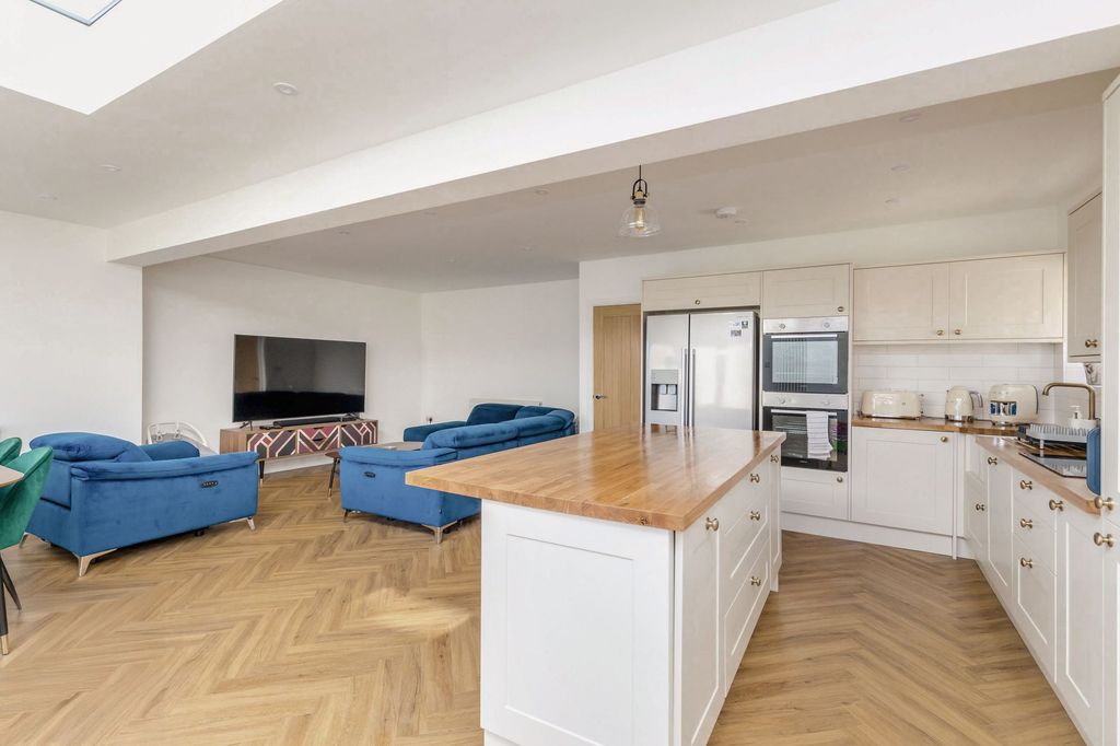 Additional image 5 of 4 bed semi-detached house for saleBramble Rise, Brighton BN1