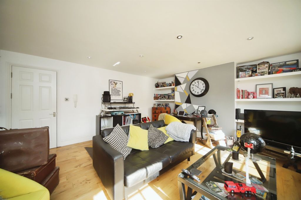 Additional image 4 of 2 bed flat for saleCastle Street, Bridgwater TA6