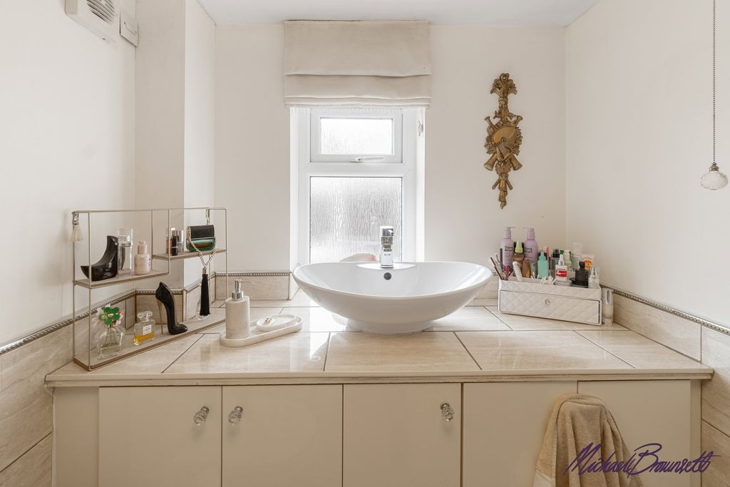 Additional image 13 of 6 bed detached house for saleBolton Hall Road, Bradford BD2