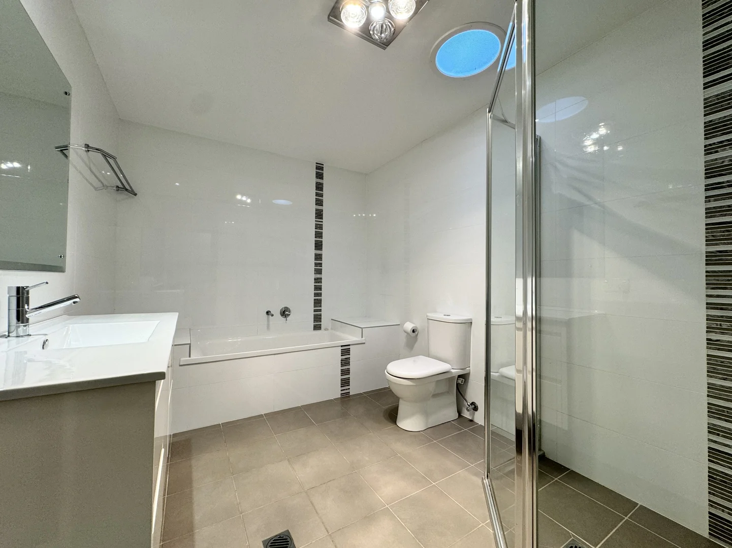 Additional image 7 of 2/17-19 Natasha Place, Woongarrah NSW 2259