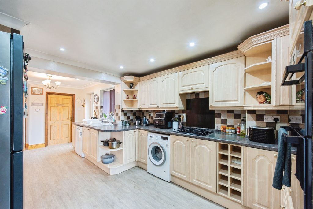 Additional image 7 of 4 bed detached bungalow for saleWoodlands Rise, Brandon IP27