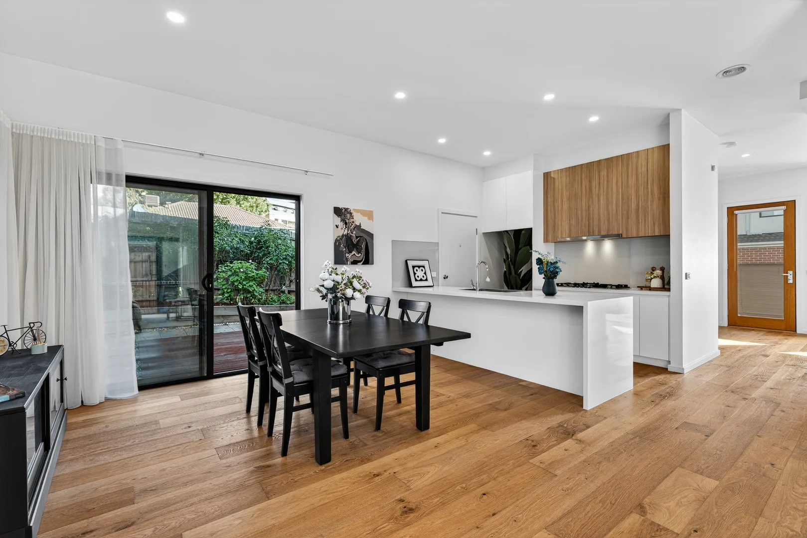 Additional image 5 of 2/10-12 Medhurst Street, Burwood East VIC 3151