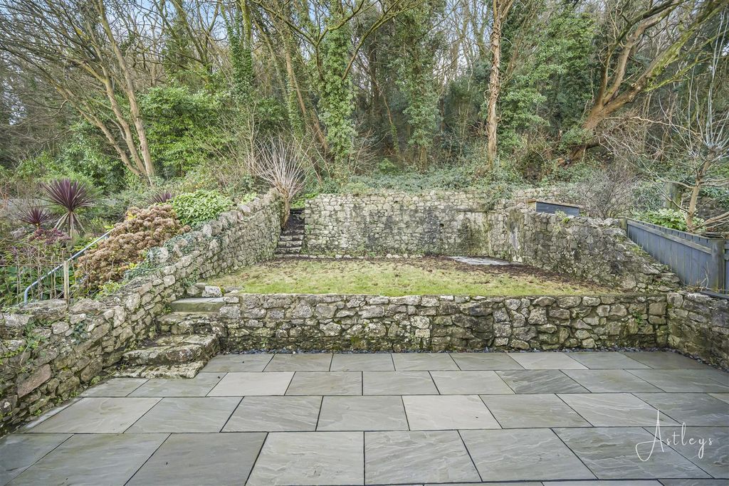Additional image 17 of 2 bed flat for sale144 Overland Road, Mumbles, Swansea SA3