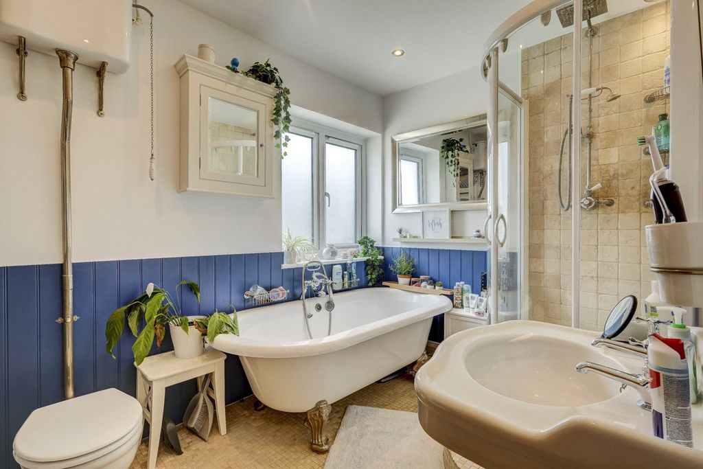 Additional image 16 of 5 bed detached house for saleGosfield Road, Gosfield, Essex CM7