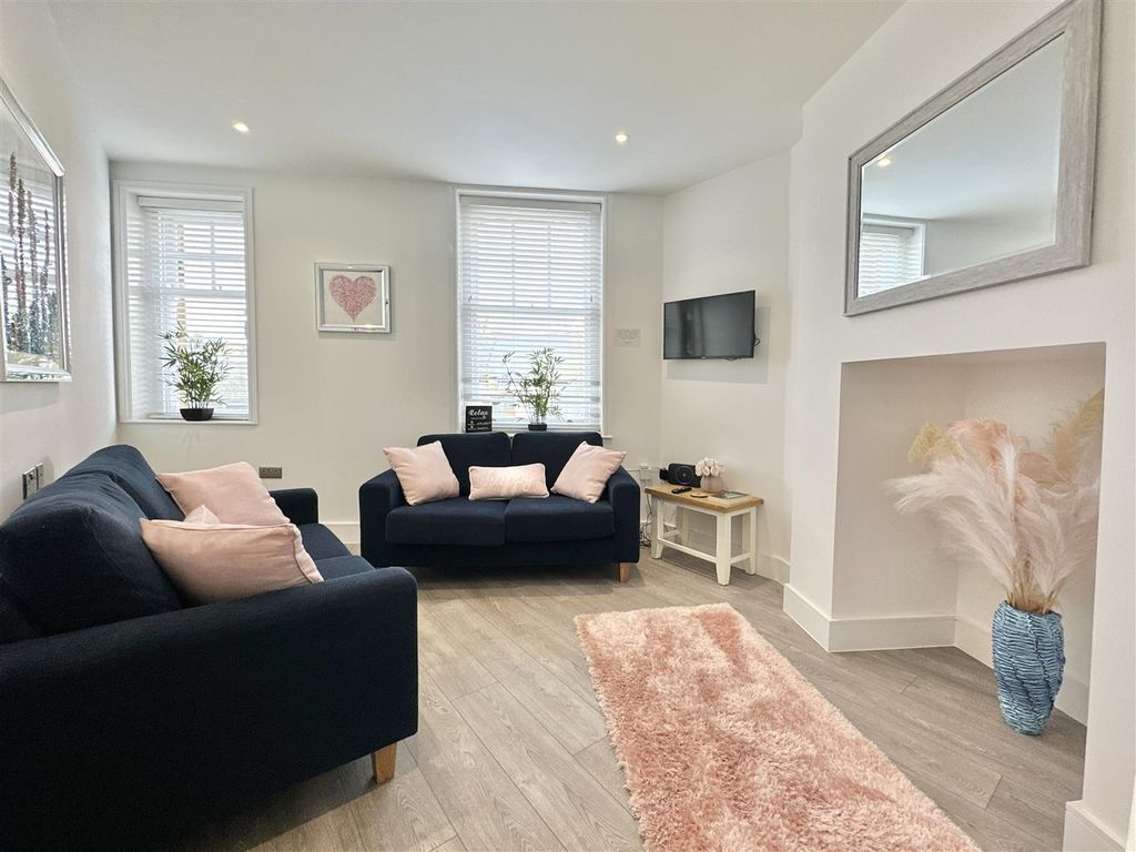 Additional image 3 of 2 bed flat for saleFore Street, Brixham TQ5
