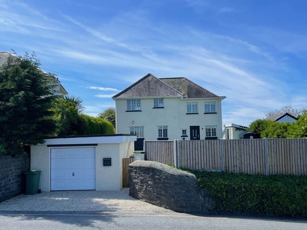 4 bed detached house for saleBorth SY24