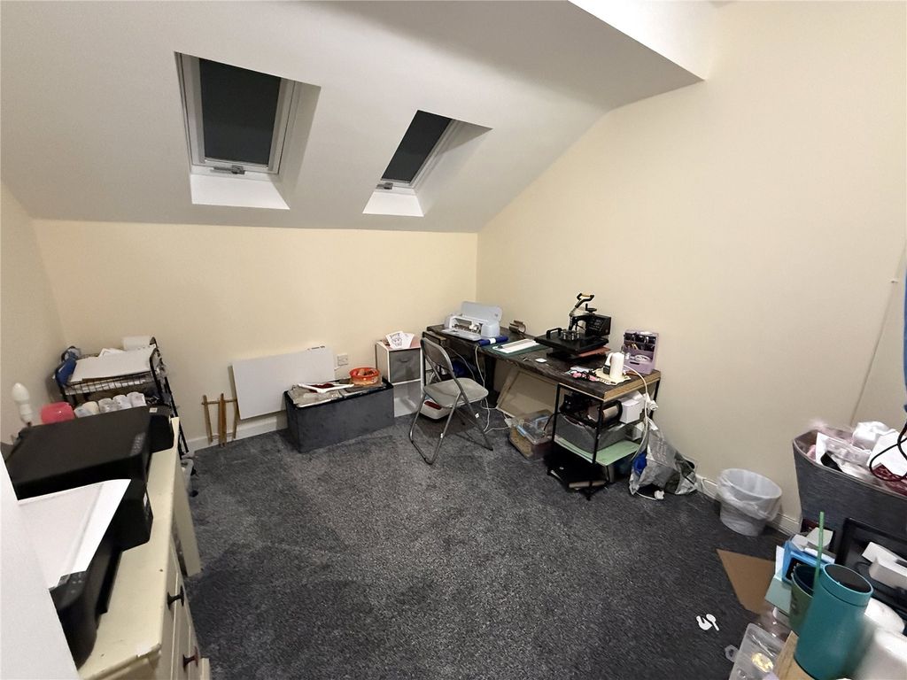 Additional image 8 of 3 bed flat for saleOsborne Road, Blackpool, Lancashire FY4