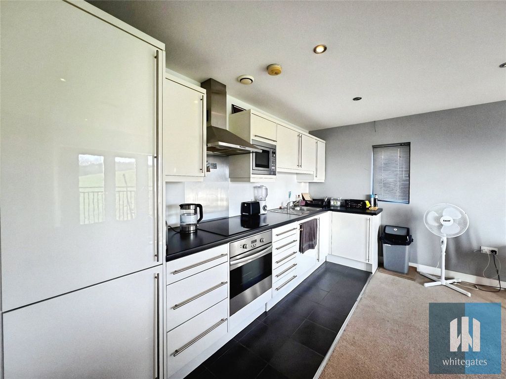 Additional image 6 of 2 bed flat for saleLime Tree Court, Grimescar Road, Huddersfield HD2
