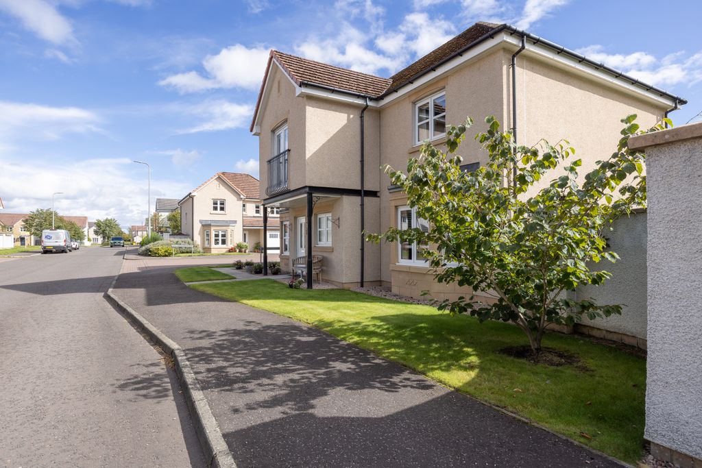 Additional image 3 of 5 bed detached house for saleDavid Farquharson Road, Blairgowrie PH10