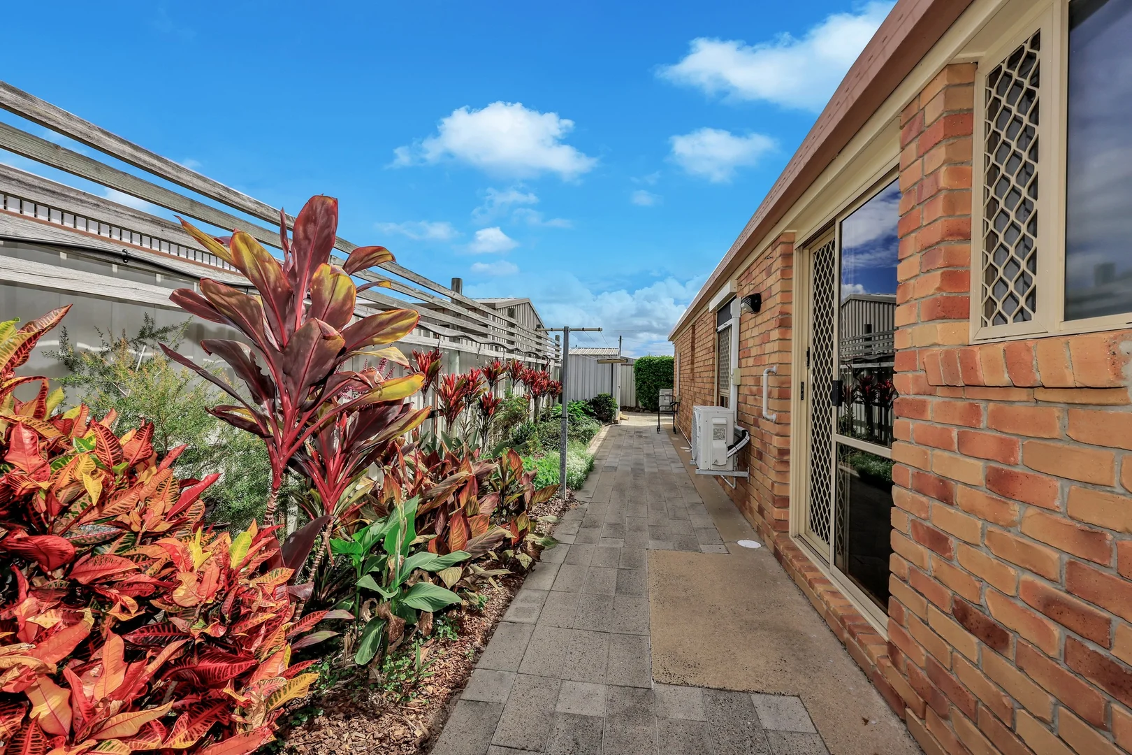 Additional image 33 of 9 Saint Lucia Crescent, Avoca QLD 4670