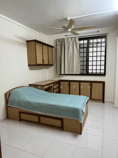 305 Tampines Street 32