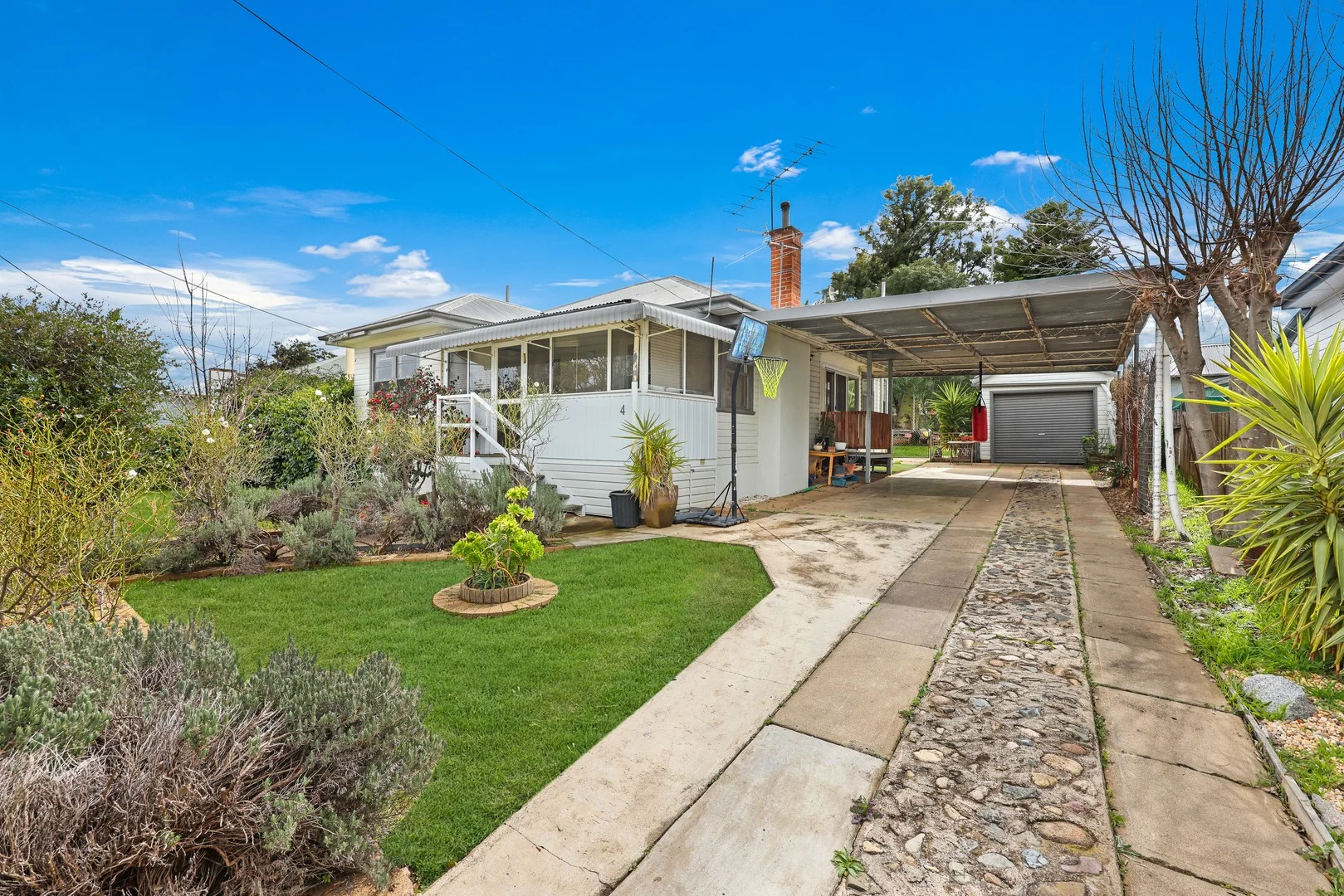 4 Patterson Street, Tamworth NSW 2340