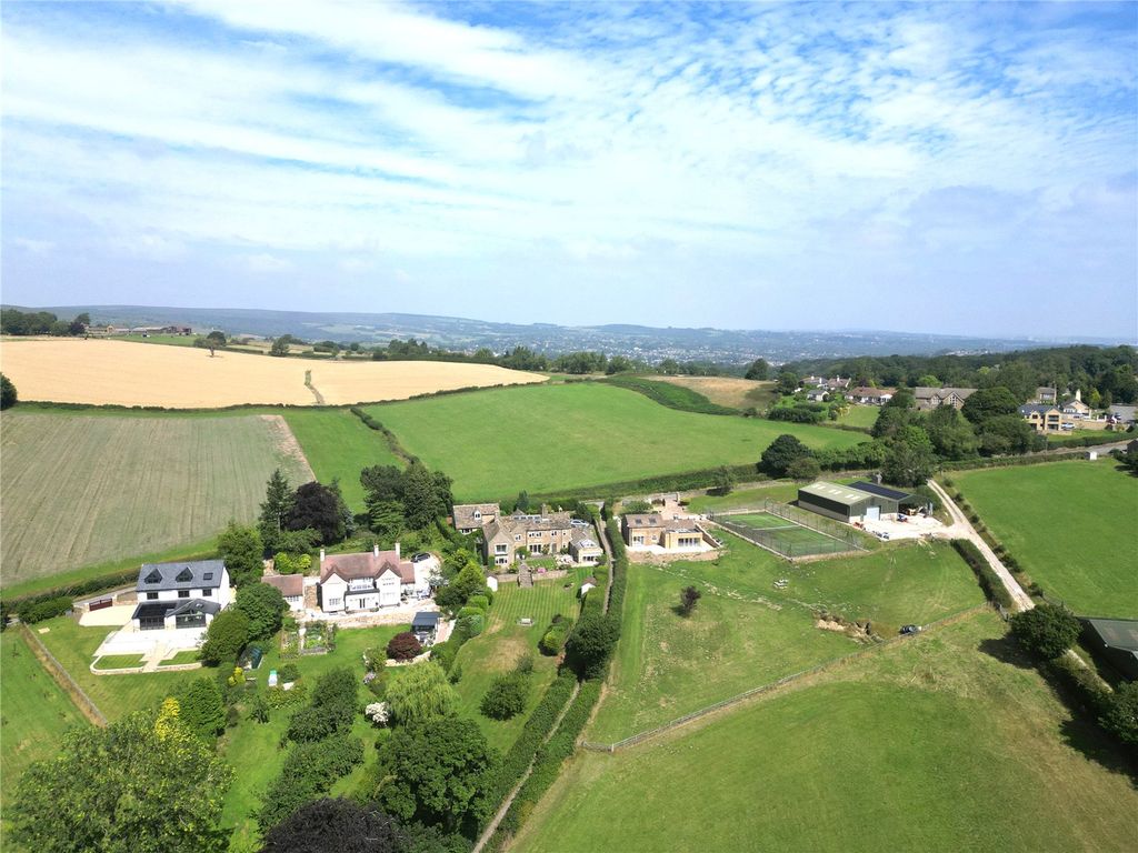 Additional image 16 of 5 bed detached house for saleLittle Orchards, Holmesfield, Derbyshire S18