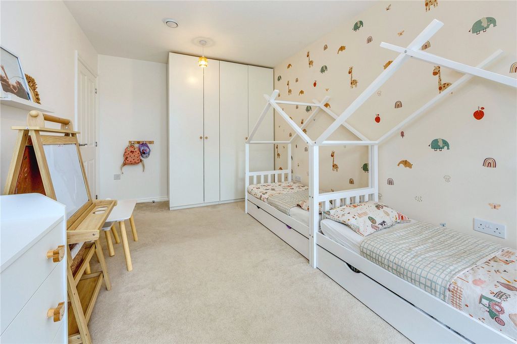 Additional image 19 of 2 bed flat for saleElstree Way, Borehamwood, Hertfordshire WD6