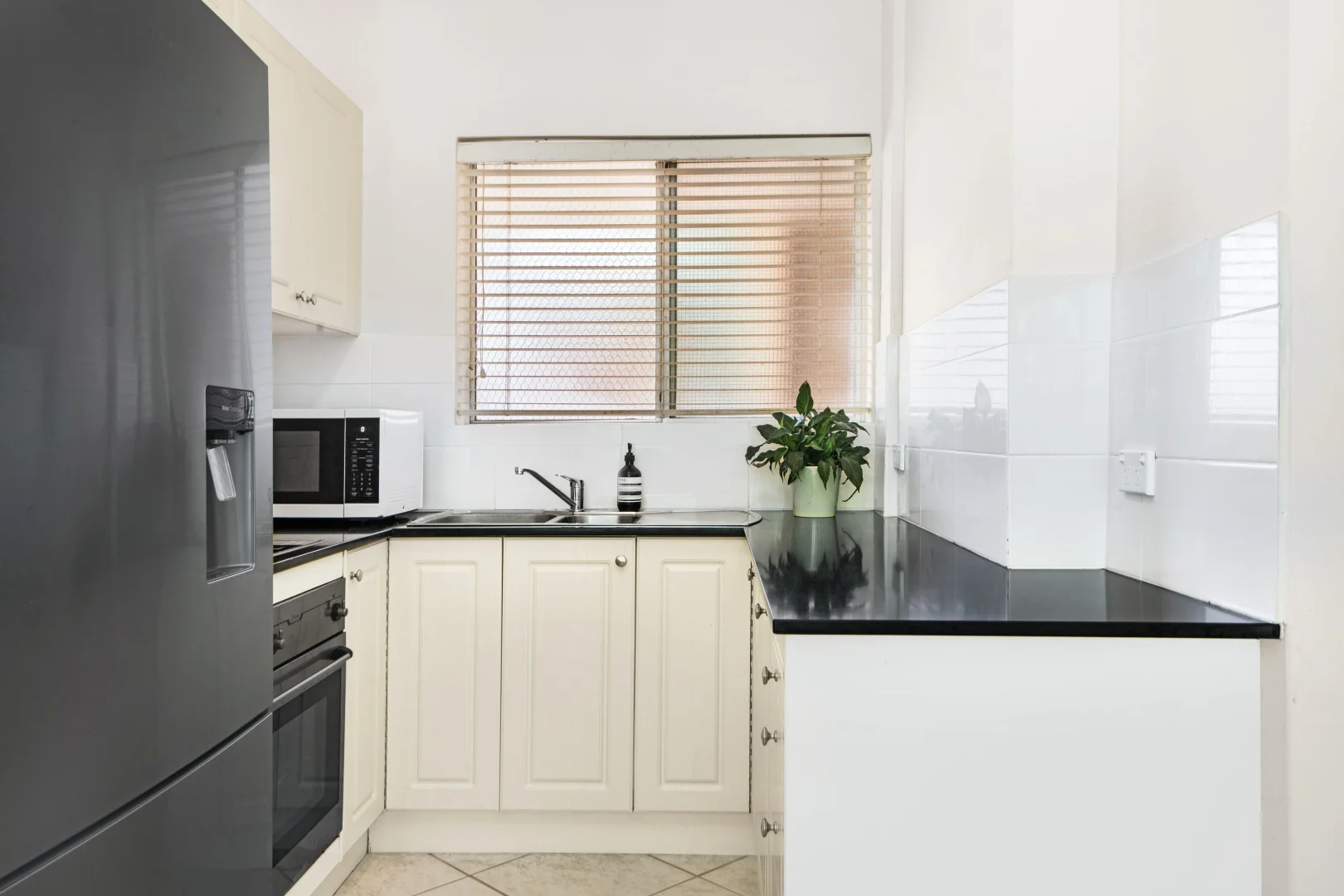 Additional image 3 of 6/1 Woolcott Street, Newport NSW 2106